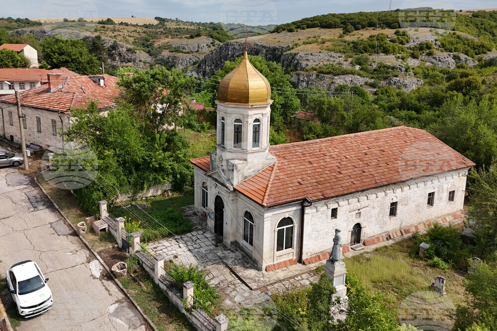 Село Табачка - храм „Успение Богородично“
