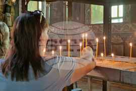 Разград - храм „Свети Николай Мирликийски Чудотворец” - неделно богослужение