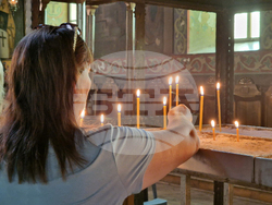 Разград - храм „Свети Николай Мирликийски Чудотворец” - неделно богослужение