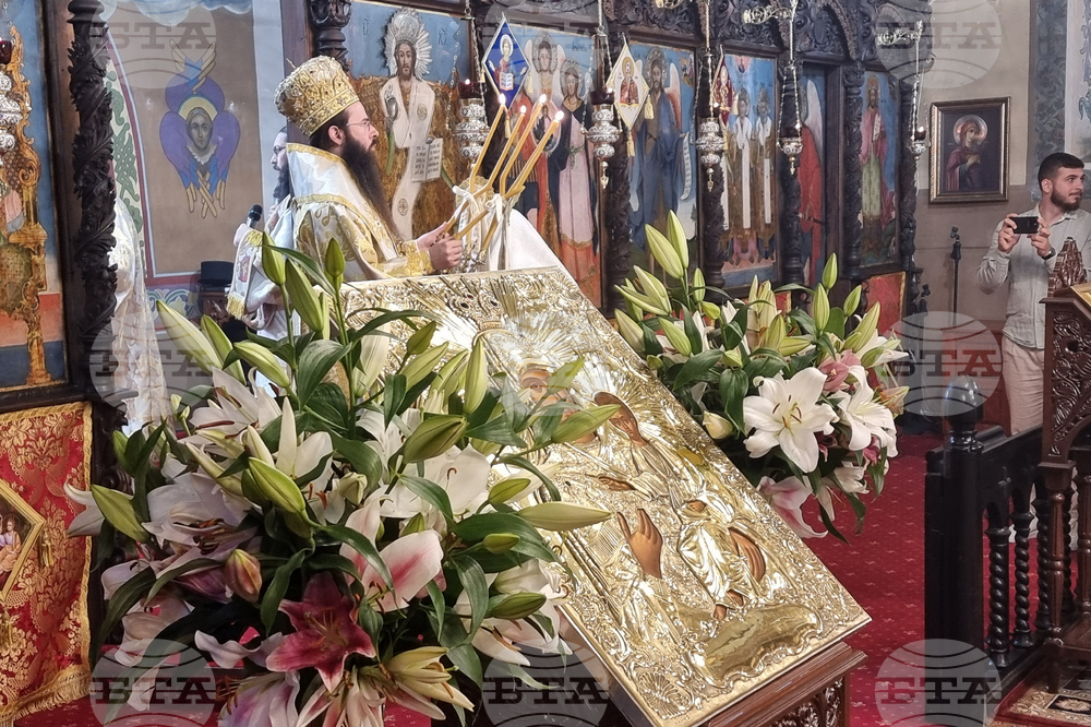 Сливен - митрополит - литургия
