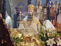 Сливен - митрополит - литургия