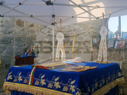 Село Запалня - митрополит Киприан - Потопената църква - литургия