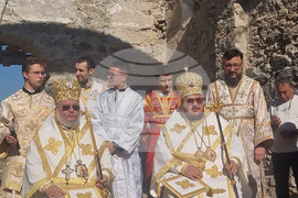 Село Запалня - митрополит Киприан - Потопената църква - литургия