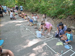 Вършец - деца - рисунка на асфалт