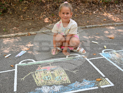 Вършец - деца - рисунка на асфалт