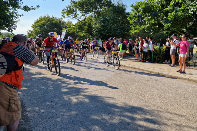 Състезанието по колоездене, бягане и дуатлон "Шуменско плато 2025" премина без инциденти, каза Анелия Карагьозян от Велоклуб "Илчов баир"