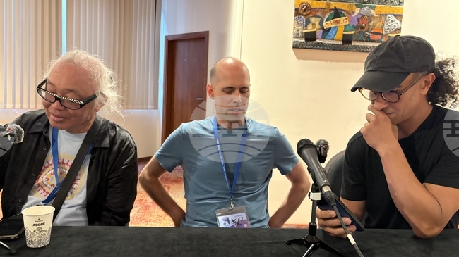 Триото „Силк § Сенд“ ще изпълни песен, базирана на български ритми по време на джаз фестивала в Боровец 