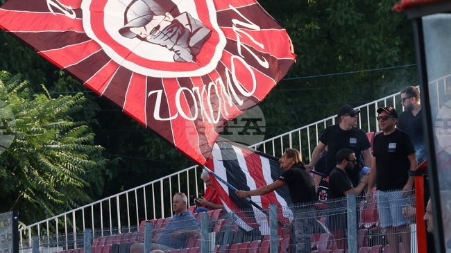 Локомотив София победи Монтана в мач от третия кръг на Първа лига