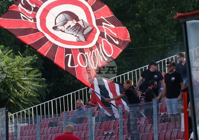 Локомотив София победи Монтана в мач от третия кръг на Първа лига