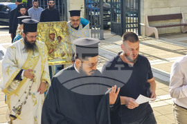 Ямбол - поклонение пред чудотворна икона