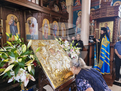 Ямбол - поклонение пред чудотворна икона