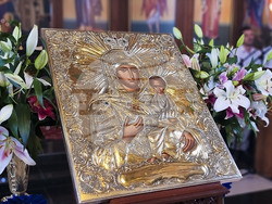 Ямбол - поклонение пред чудотворна икона