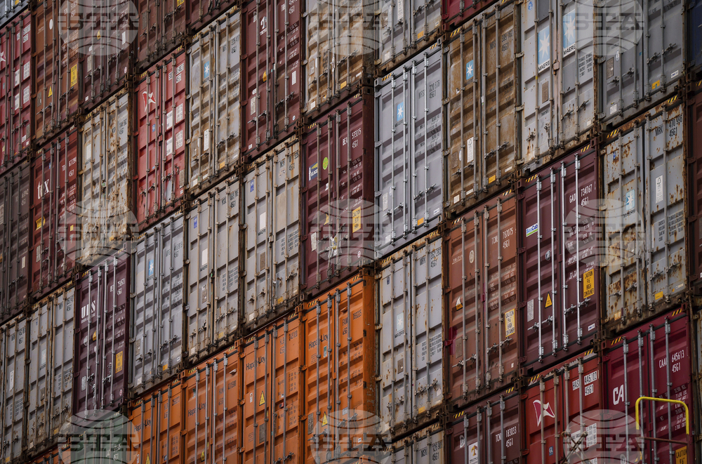 Компанията за морски превози „Хапаг-Лойд“ въвежда процедури за извънредни ситуации за кораби в Персийския залив