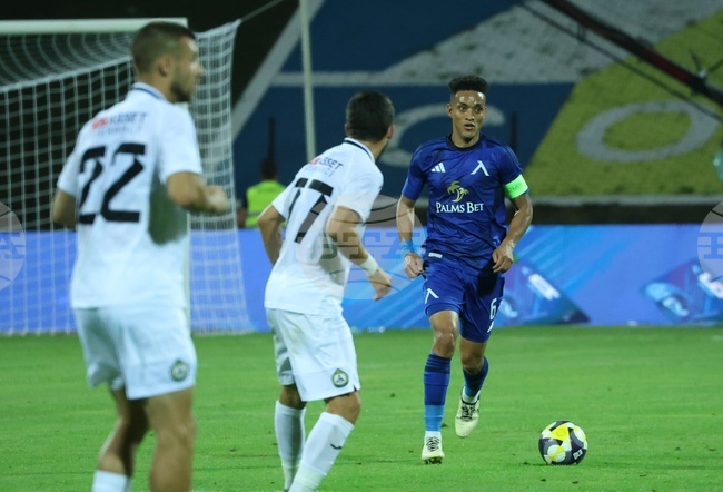 Голове на Борислав Рупанов и Евертон Бала донесоха победата на Левски над Славия