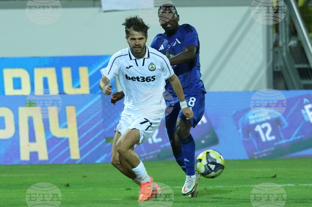 С два бързи гола преди почивката Славия нанесе поражение на експерименталния състав на Левски