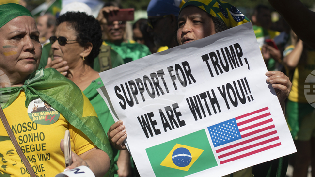 Поддръжници на бившия президент на Бразилия Жаир Болсонаро протестираха срещу Върховния съд и президента Луиз Инасио Лула да Силва