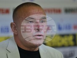 Пресклуб България - щанги - пресконференция