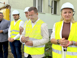 Самоков - Обединено училище „Неофит Рилски“ - физкултурен салон - първа копка