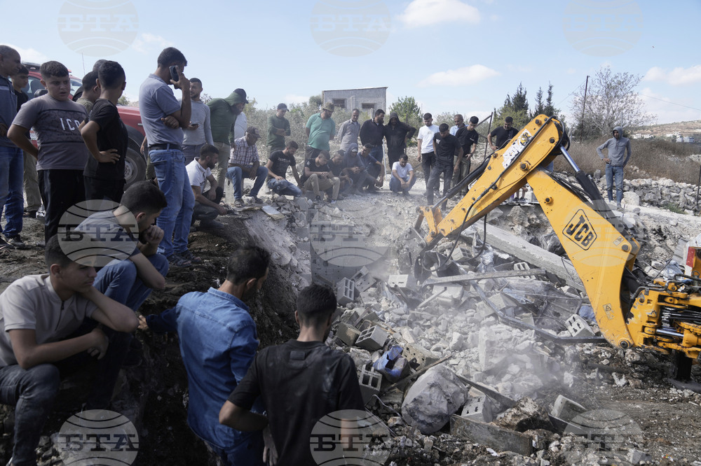 CORRECTION Israel Palestinians