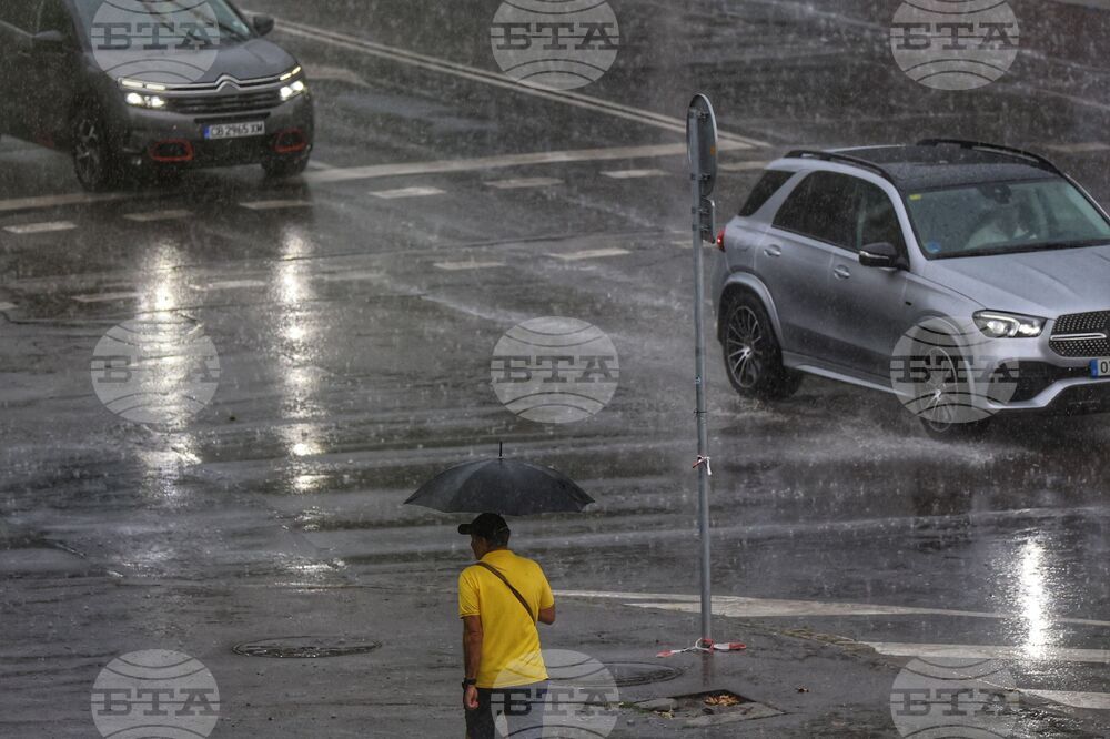 Предстои опасно време, следете прогнозата, предупреждават от Министерството на околната среда и водите 