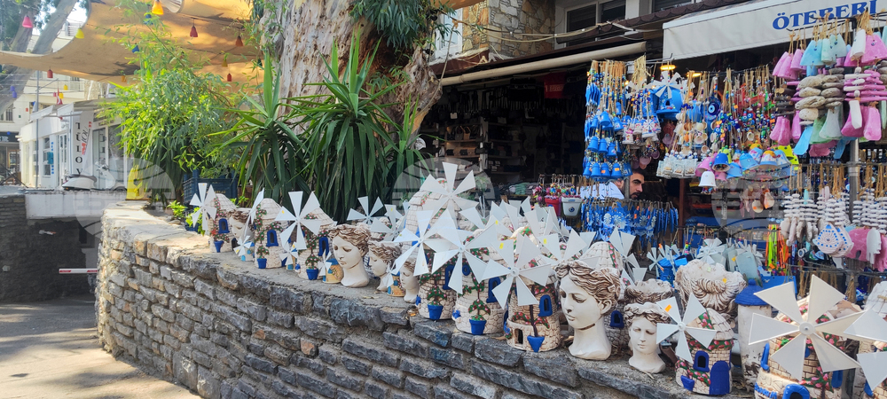 Туристите са похарчили рекордните 1 млрд. долара за сувенири в Турция през първото полугодие