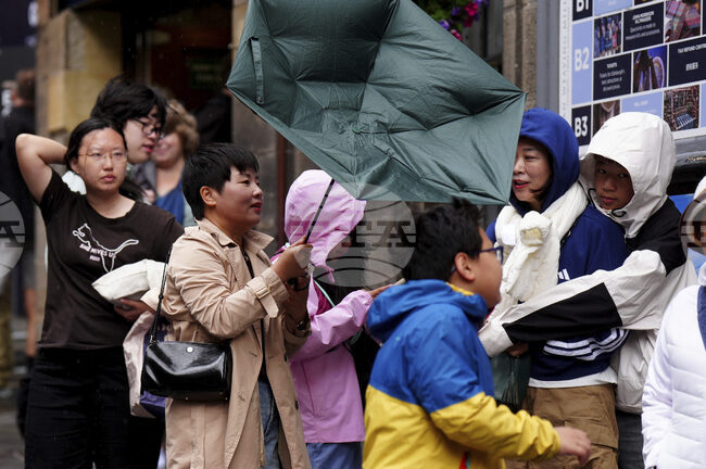 Силна буря засегна Ирландия и Шотландия