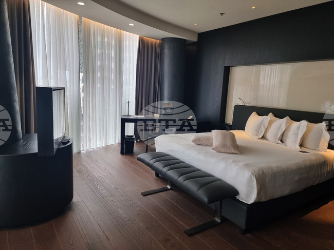 Nearly All Bulgarian Hoteliers Report Difficulties Recruiting Staff, National Survey Shows