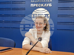 Национален пресклуб на БТА Шумен - "Лято арт" - Анна Лазарова