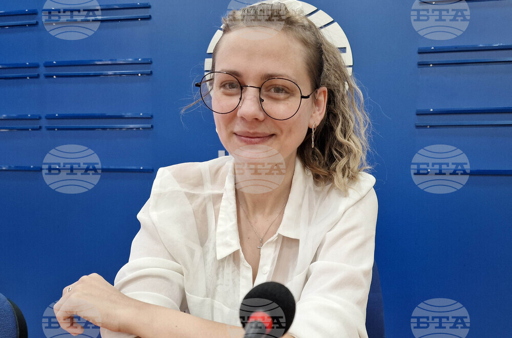 Национален пресклуб на БТА Шумен - "Лято арт" - Анна Лазарова