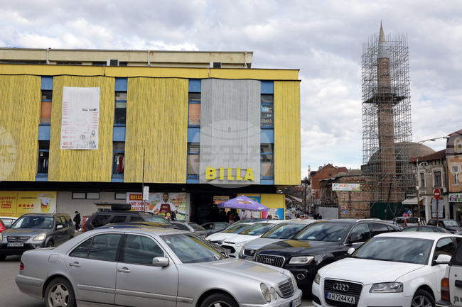 В Кюстендил ще се паркира безплатно през официалните почивни дни