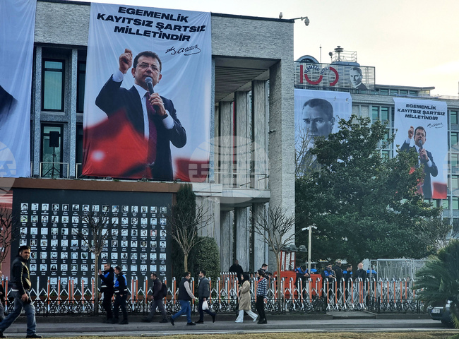 Mayors of European Cities Honour Imprisoned Mayor of Istanbul with Democracy Award