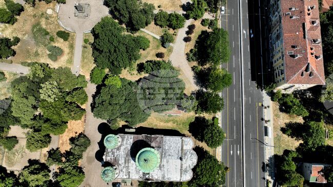 Bulgaria Marks Earth Day with Exhibitions, Fashion Show with Clothes from Recycled Materials