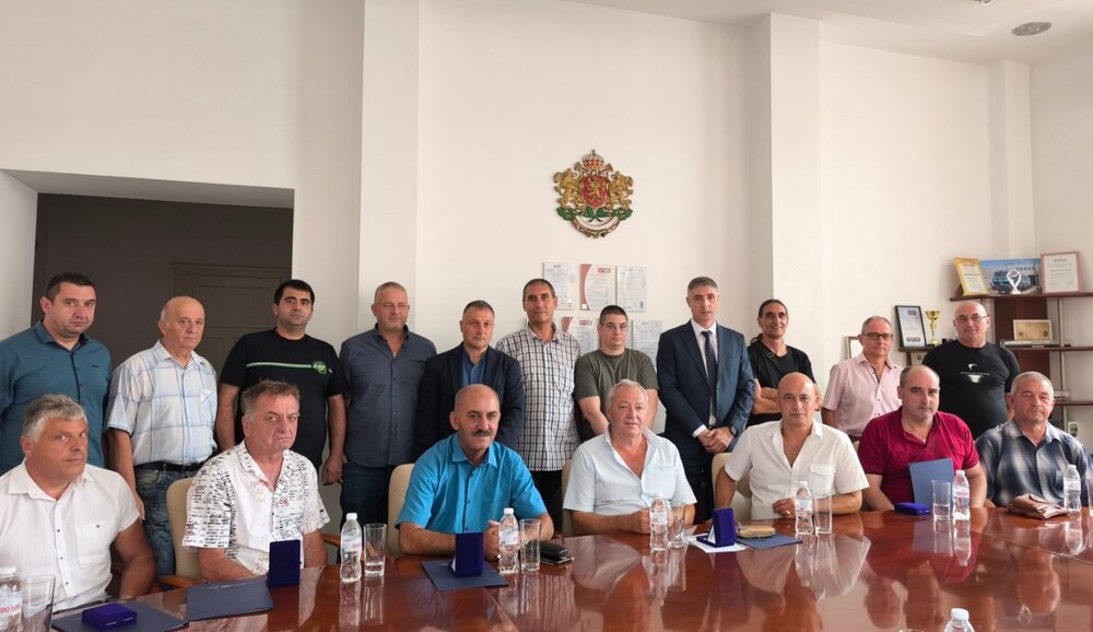 БДЖ: Изпълнителният директор на БДЖ награди служители на дружеството за проявен висок професионализъм