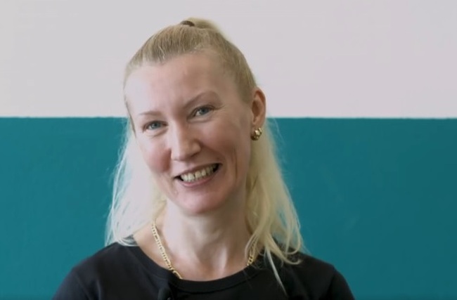 Фолклорна група „Веселие“ от Милано: Срещаме ви с Деси – един от хората, които водят хорото и дават тон на веселието