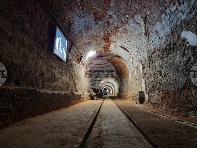 Mobile Exhibition Brings Pernik’s Coal-Mining Past to Sofia