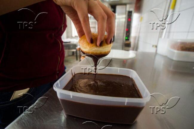 ТПС: Израелски лекари заявиха, че ново лекарство против грип на основата на шоколад, превъзхожда вече съществуващите начини на лечение