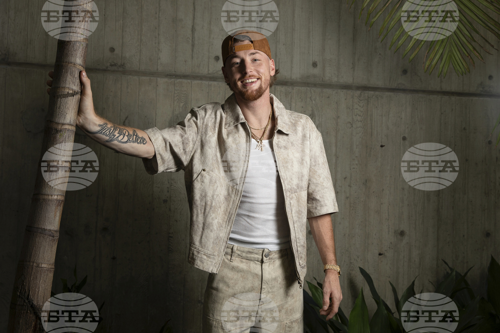 Bailey Zimmerman Portrait Session