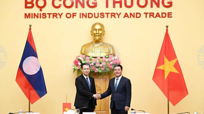 ВНА: Виетнам и Лаос ще засилят сътрудничеството си в търговията, енергетиката и транспорта 