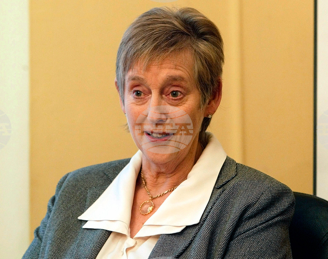 На 90 г. почина Стела Римингтън, първата жена генерален директор на MИ5 