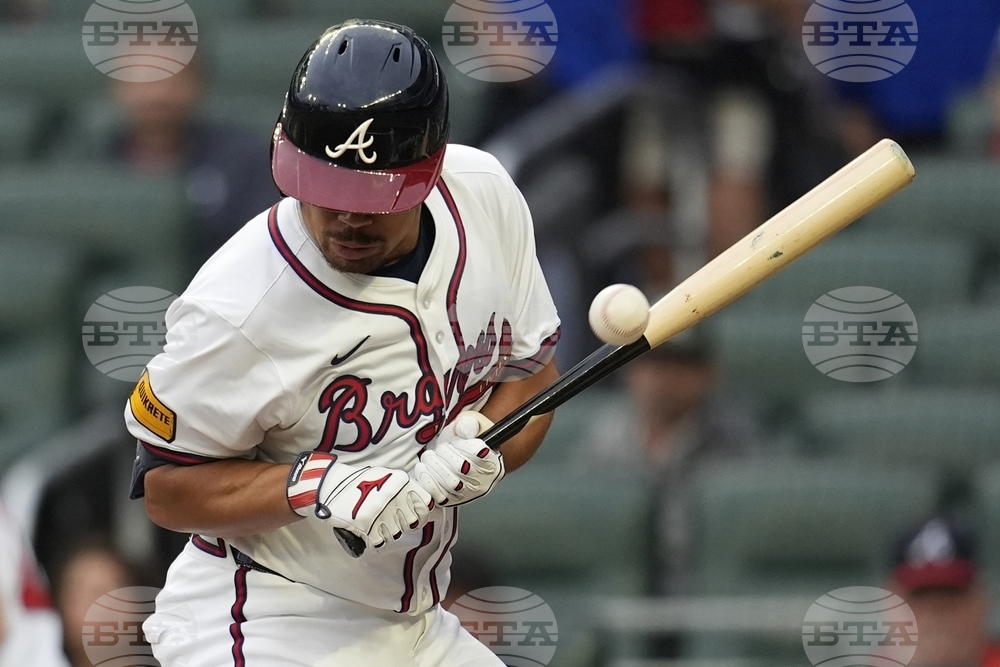 Brewers Braves Baseball