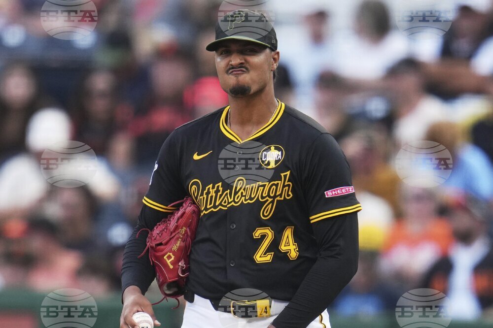 Giants Pirates Baseball