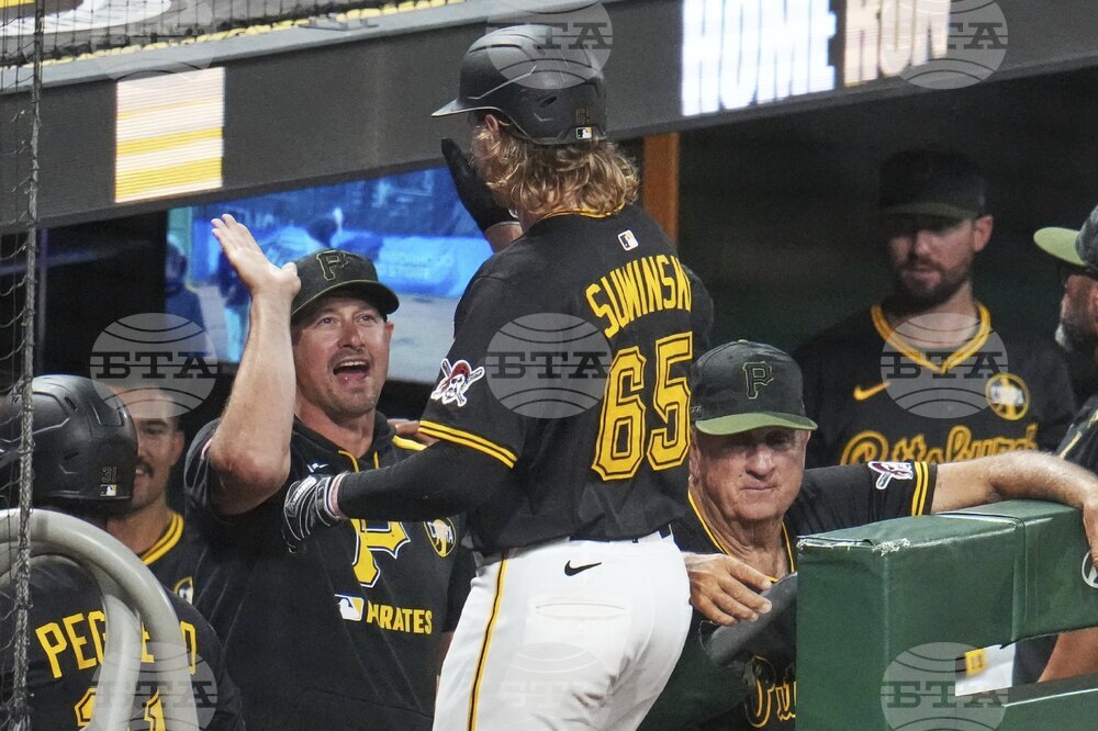Giants Pirates Baseball