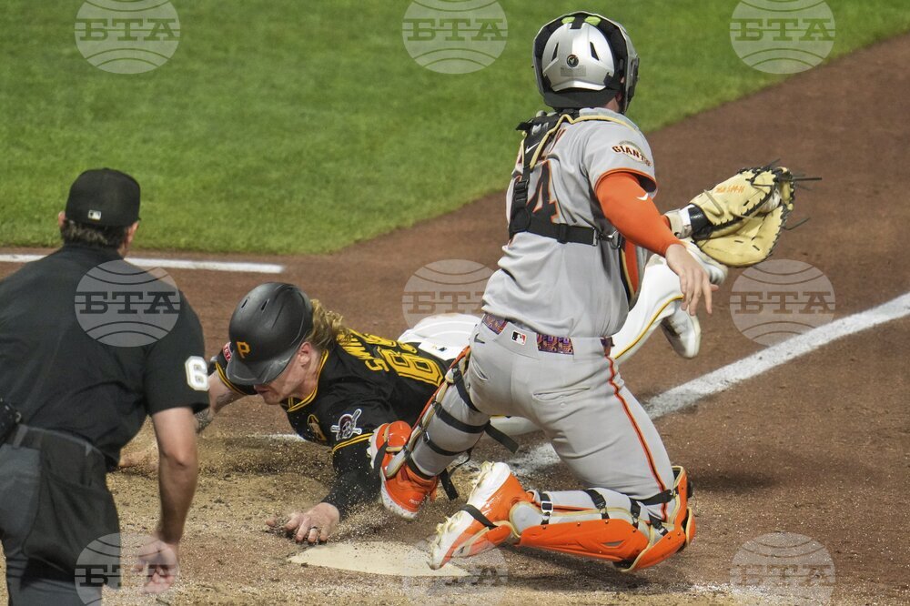 Giants Pirates Baseball