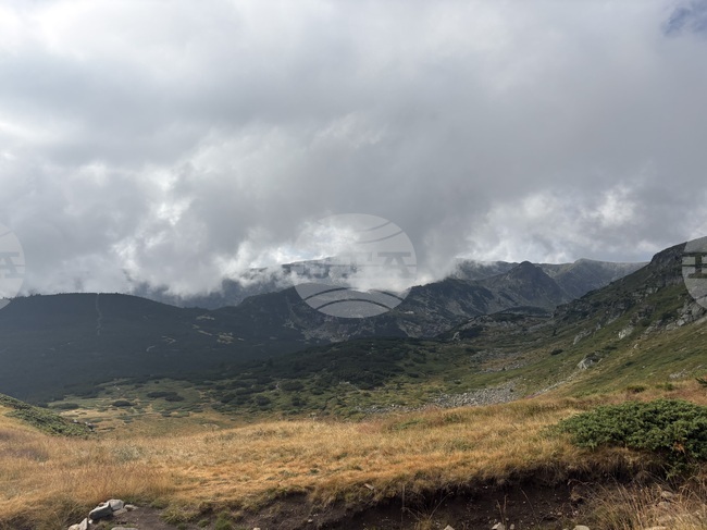 Студено и мъгливо е в планините, съобщиха от Планинската спасителна служба на БЧК