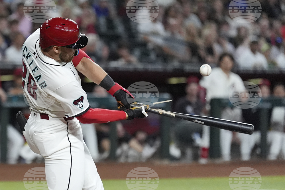 APTOPIX Padres Diamondbacks Baseball