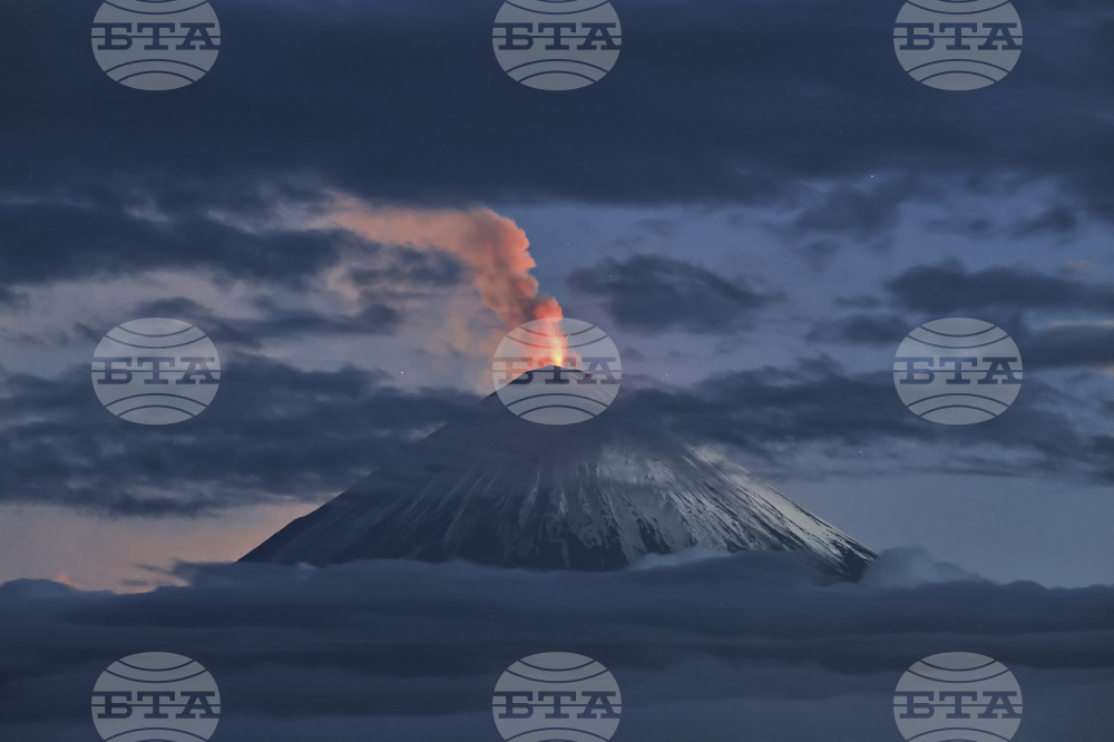 APTOPIX Russia Volcano