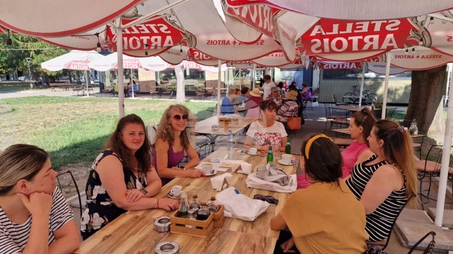 Настоящи и бъдещи майки от Разград научиха повече за ползите от кърменето по време на отворена дискусия 