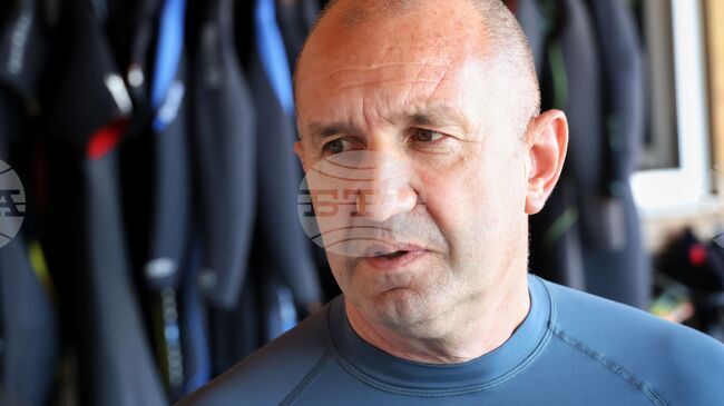 Длъжни сме да завещаем на следващото поколение по-чисто море и по-голямо биоразнообразие, каза Румен Радев в Созопол