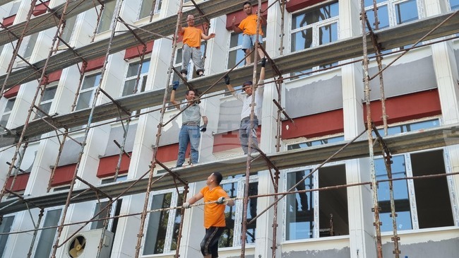 В Димитровград започва изпълнението на инфраструктурна програма за над 40 млн. евро, работата по някои от обектите е в ход 