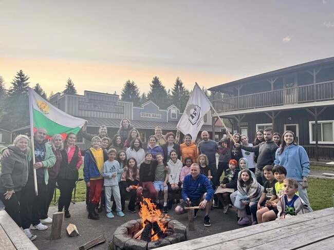 Училищен летен лагер организира за своите възпитаници и техните семейства Българското училище „Св. св. Кирил и Методий“ във Ванкувър